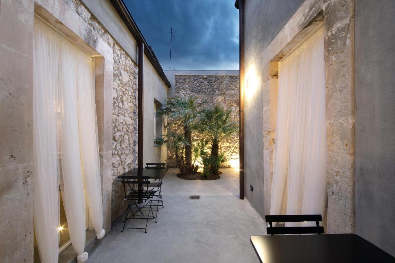 Isonzo Suites Сиракуза Екстериор снимка