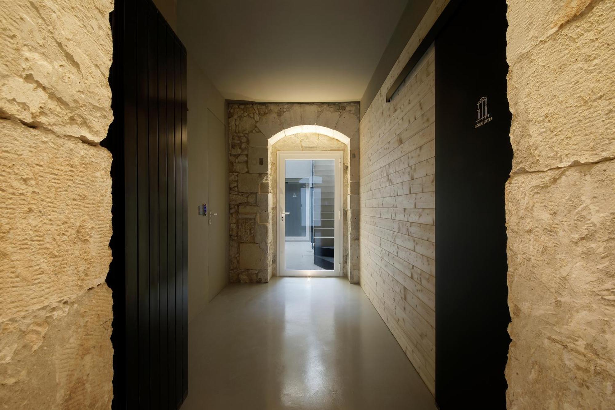 Isonzo Suites Сиракуза Екстериор снимка